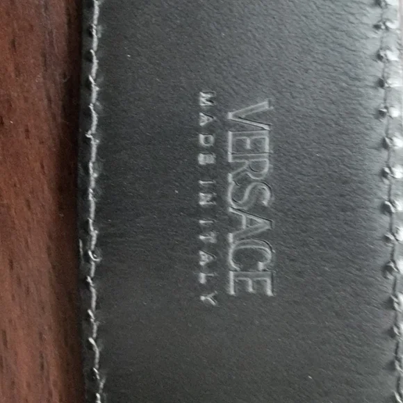 !!! Authentic Like New Mens Verace Medusa Cloth Belt Size 105/42 !!!